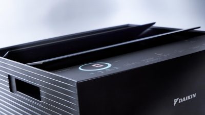 Daikin Air Purifier with Streamer Technology MCK70ZBFH - Image 3