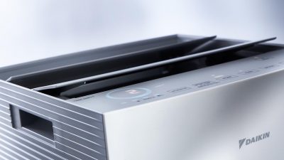 Daikin Air Purifier with Streamer Technology MCK70ZBFW - Image 4
